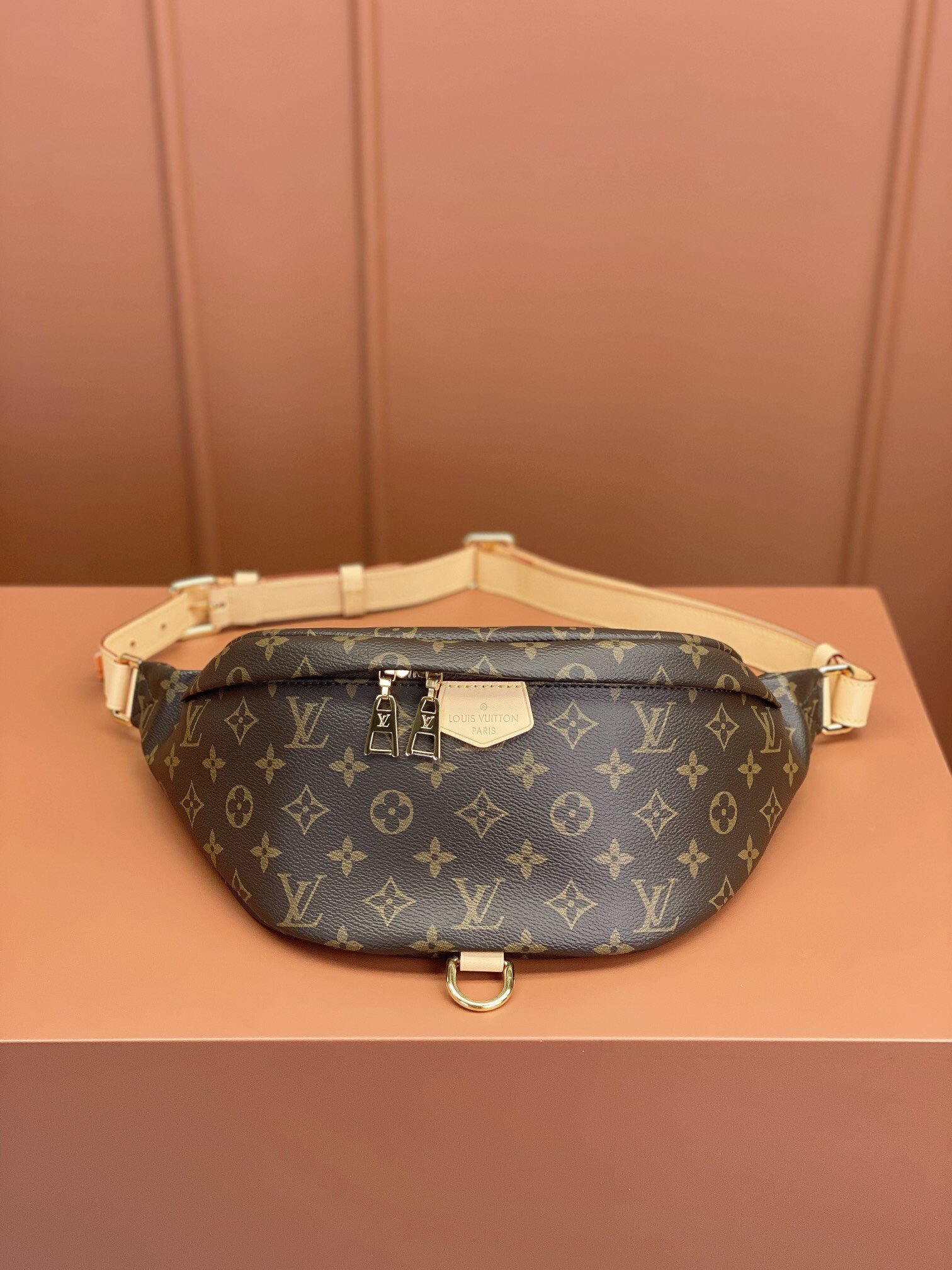 LV M43644